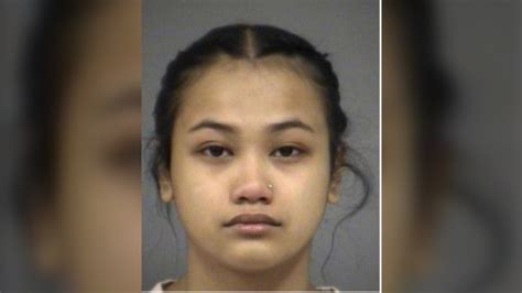 Mississauga woman, 18, met men online before robbing them: police